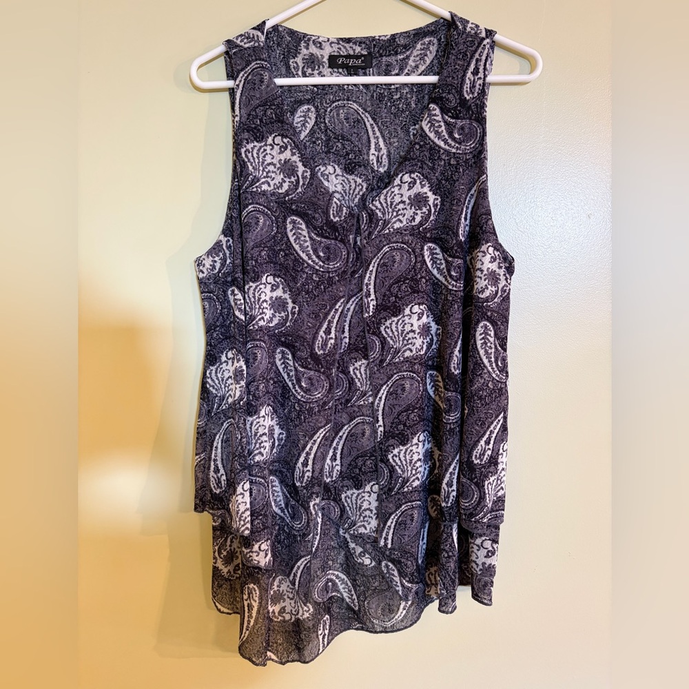 Papa Vancouver Black & White Paisley Sleeveless Blouse